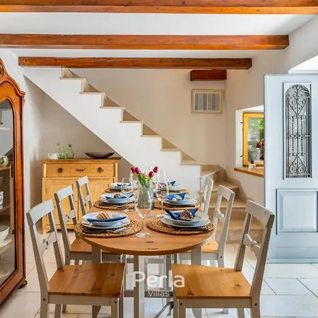 Charming House Lillian Near Medulin And Beatiful Ferienhaus Ližnjan