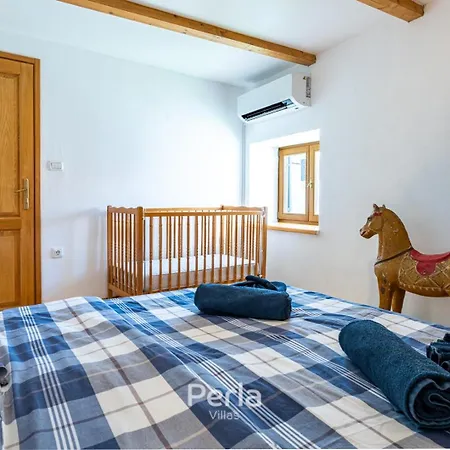 Casa vacanze Charming House Lillian Near Medulin And Beautiful Ližnjan
